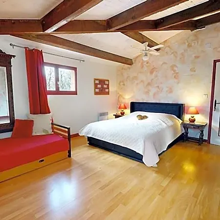 Le Clos Des Dryades Climatise F Hotel